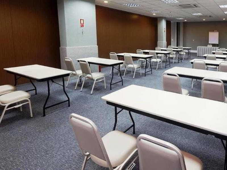 فندق دايز إن لينهاريس لينهارس المظهر الخارجي الصورة